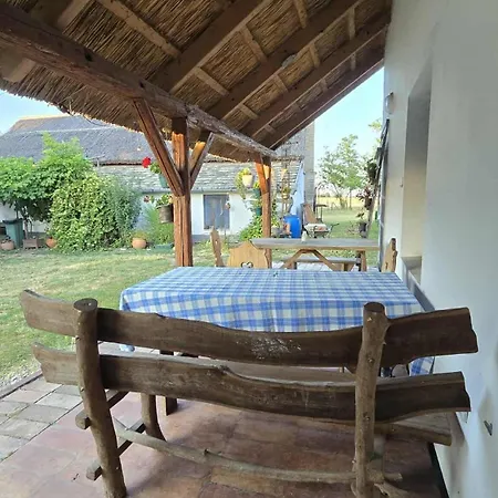 Vakantieboerderij Roka - Tanya