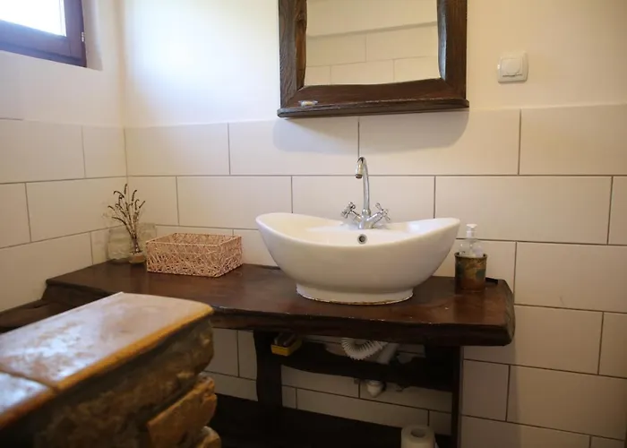 Κατάλυμα σε φάρμα Roka - Tanya