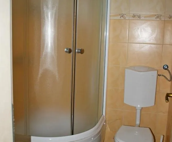 Κατάλυμα σε φάρμα Roka - Tanya Supljak